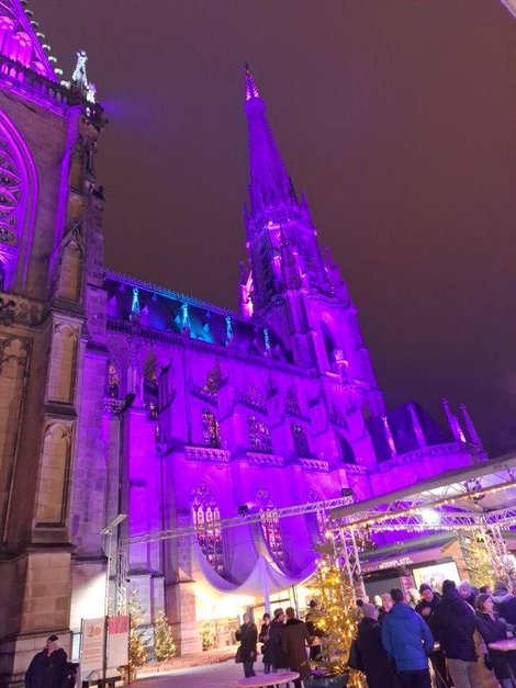 Linzer Dom bei Nacht